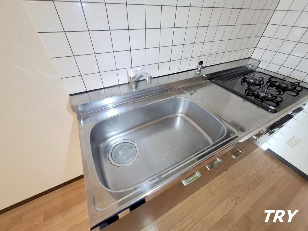 �y�L�b�`���z�@