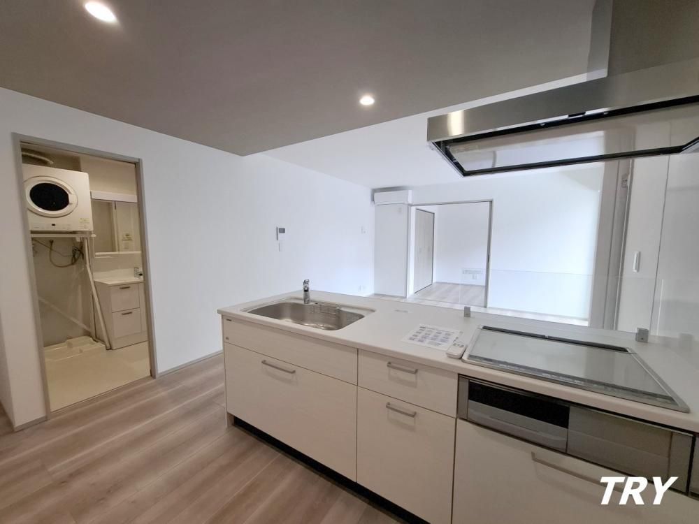 �y�L�b�`���z�@