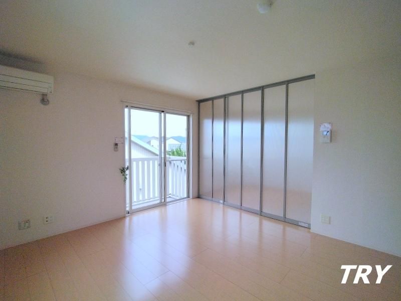 �y�����E���r���O�z�@