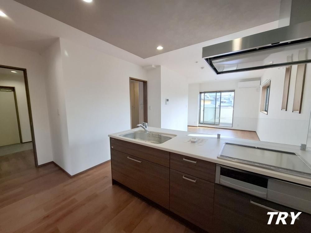 �y�L�b�`���z�@