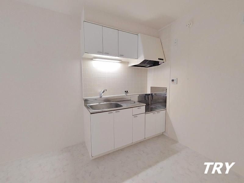 �y�L�b�`���z�@