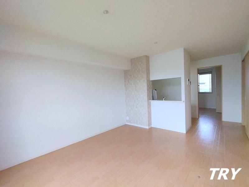 �y�����E���r���O�z�@