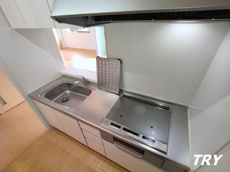 �y�L�b�`���z�@