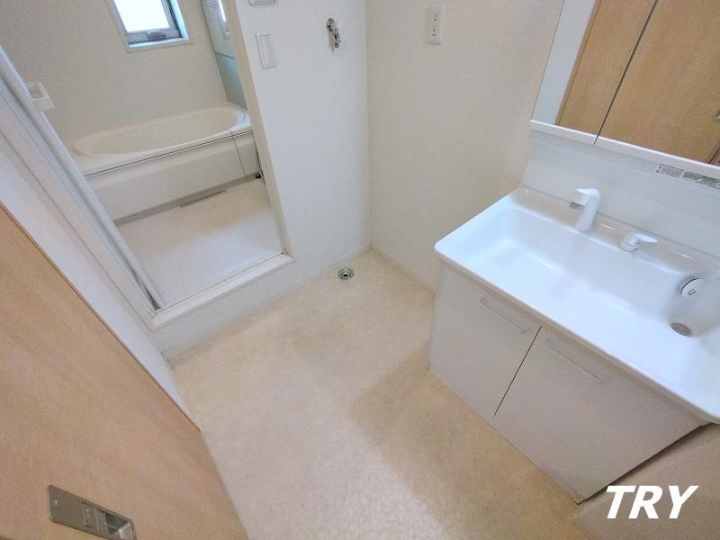 �y���ʏ��z�@