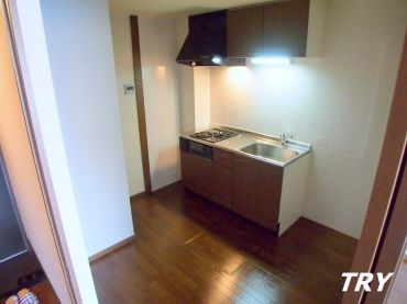 �y���ԁE���r���O�z�@���_�C�j���O�@5.1����