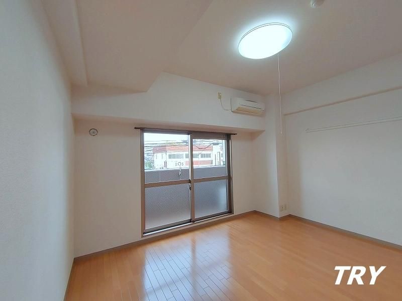 �y���ԁE���r���O�z�@