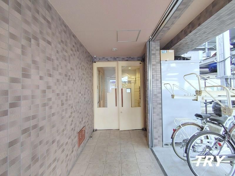 �y�G���g�����X�z�@