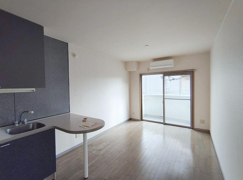 �y���ԁE���r���O�z�@