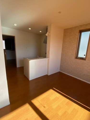 �y���ԁE���r���O�z�@