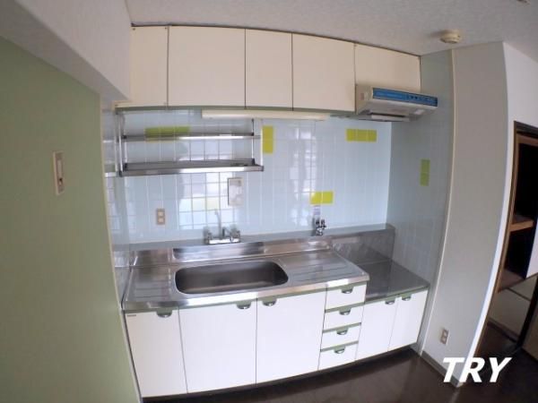 �y�L�b�`���z�@