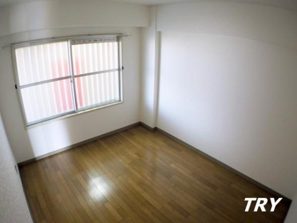 �y�Q���z�@