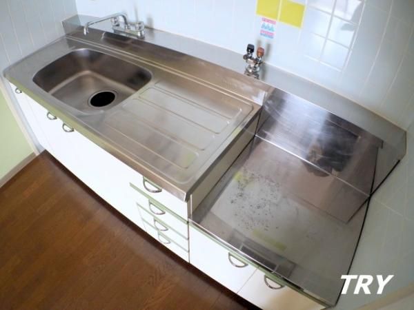 �y�L�b�`���z�@