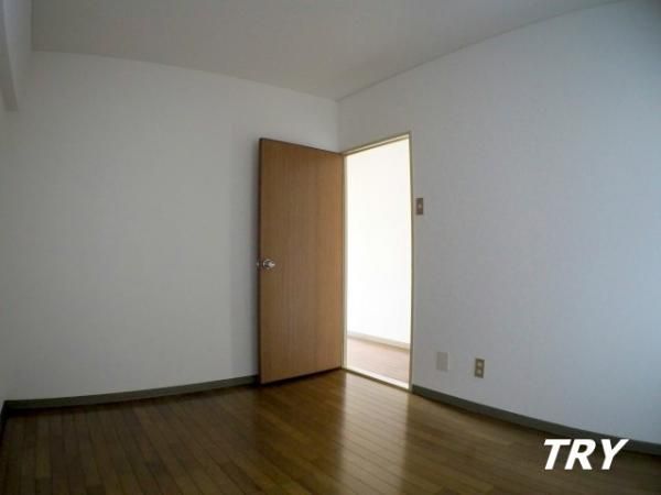 �y�Q���z�@