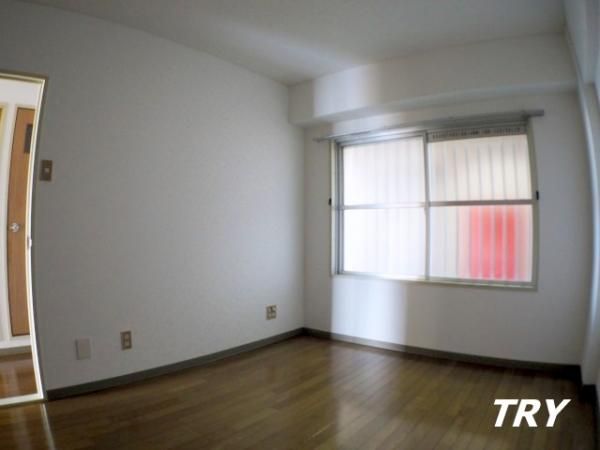 �y�Q���z�@