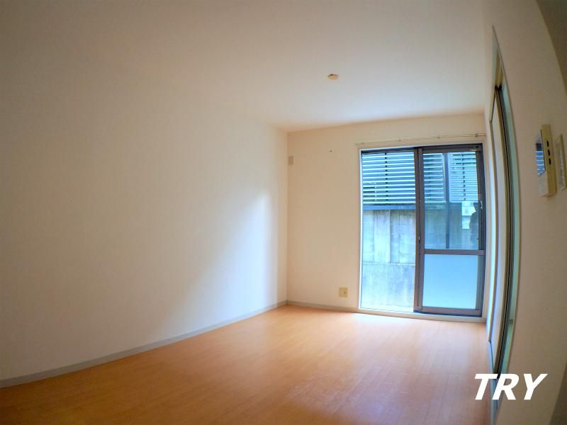 �y�����E���r���O�z�@