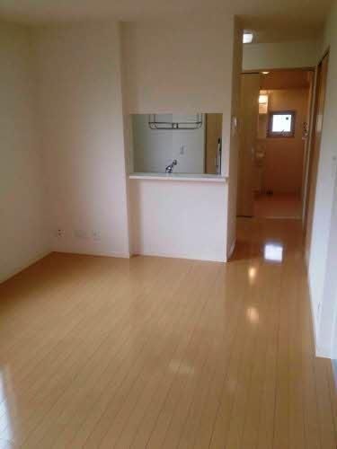 �y���ԁE���r���O�z�@