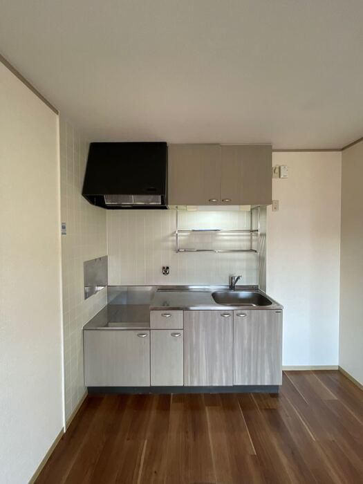 �y�L�b�`���z�@