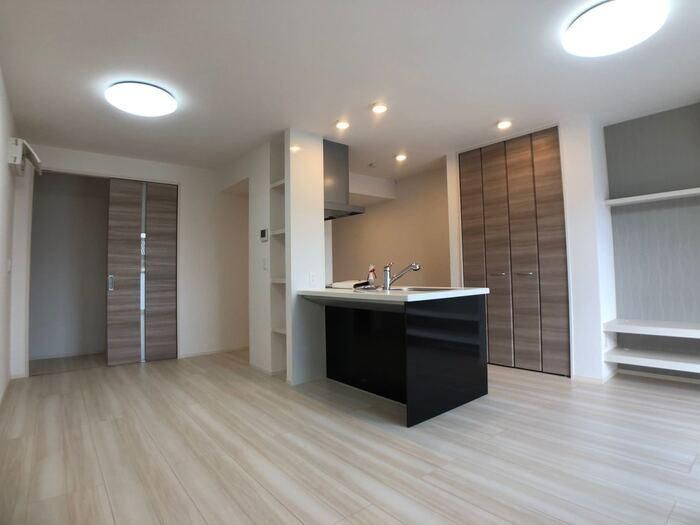 �y���ԁE���r���O�z�@