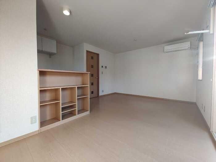 �y���ԁE���r���O�z�@