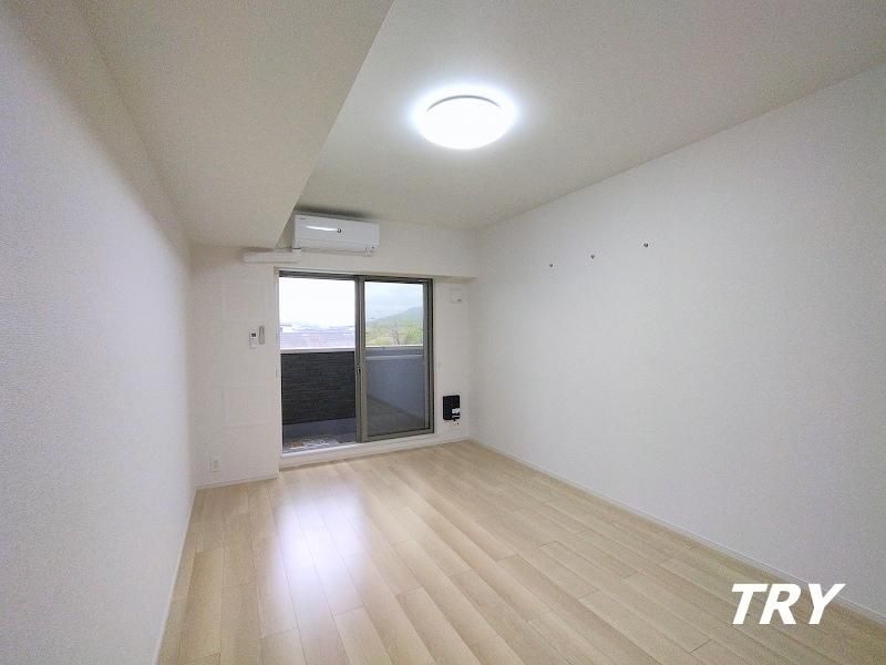 �y���ԁE���r���O�z�@