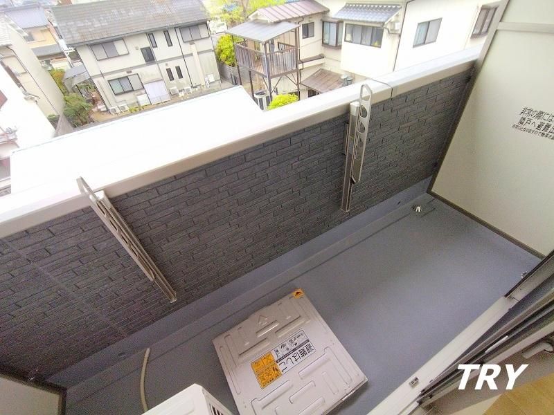 �y�o���R�j�[�z�@