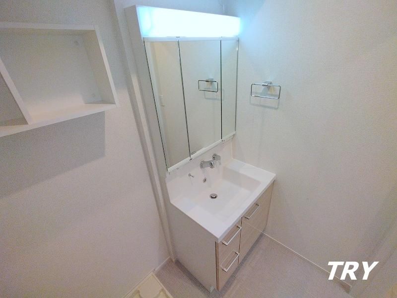 �y���ʏ��z�@