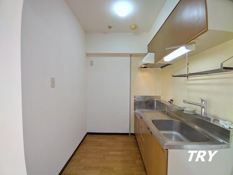 �y�L�b�`���z�@