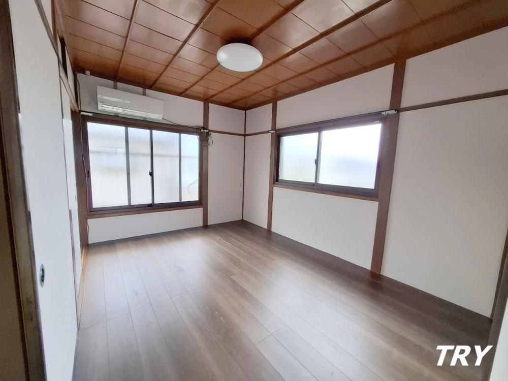 �y�Q���z�@