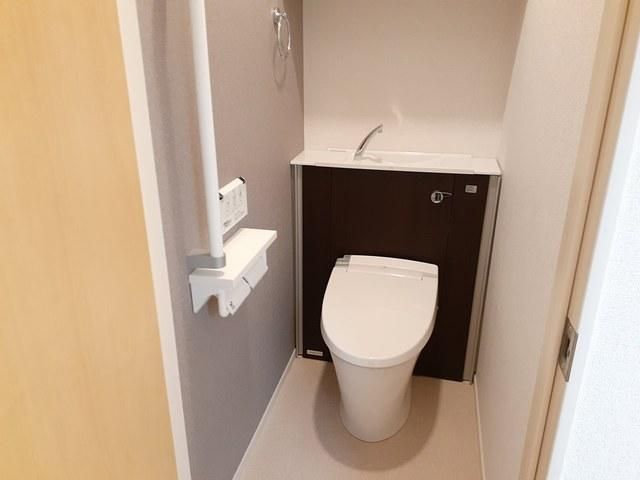 �y�g�C���z�@