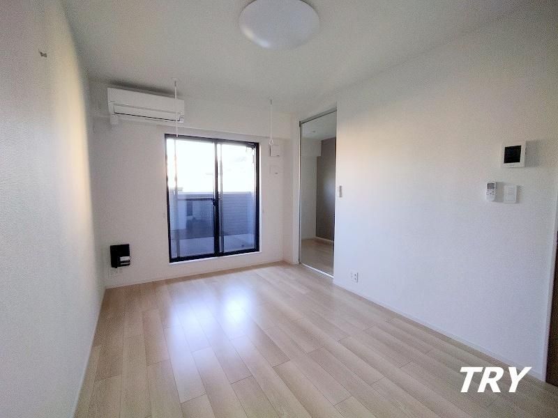 �y���ԁE���r���O�z�@