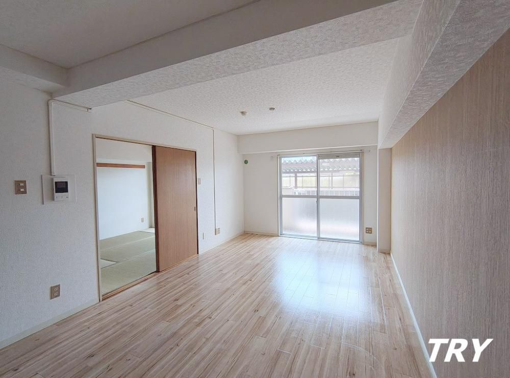 �y���ԁE���r���O�z�@