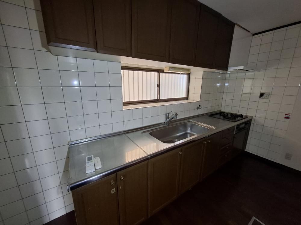 �y�L�b�`���z�@