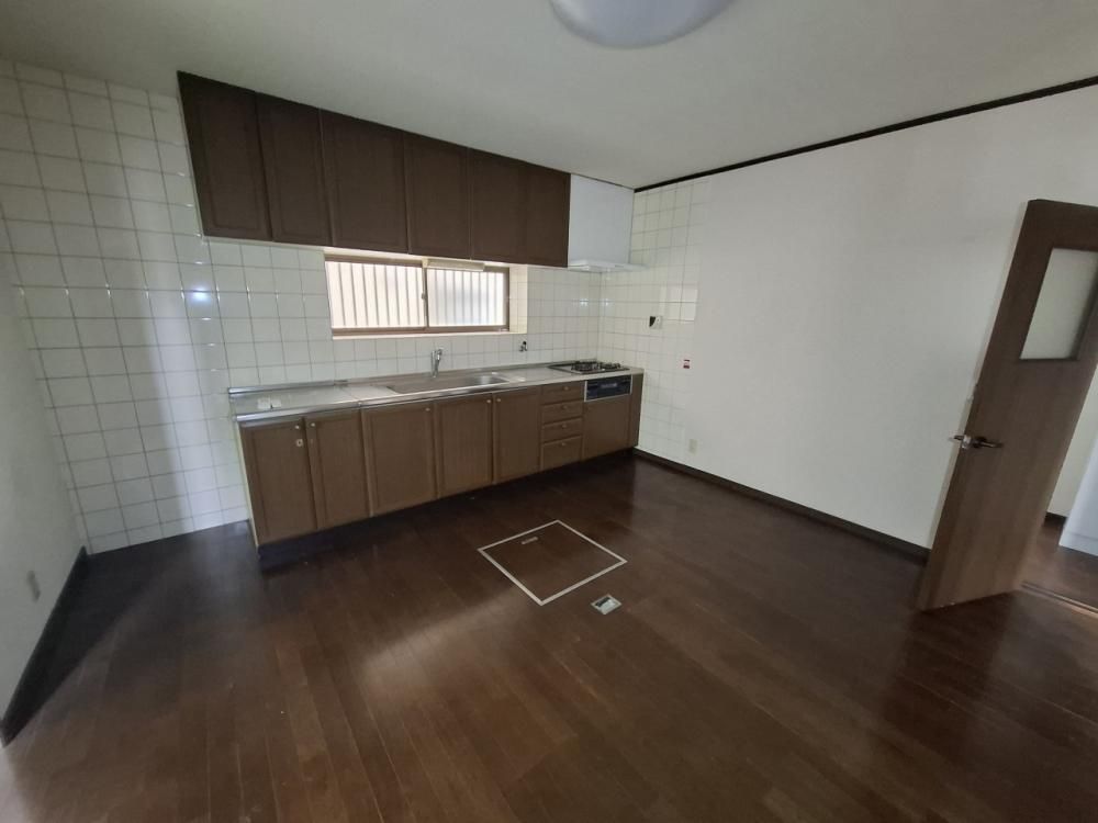 �y���ԁE���r���O�z�@