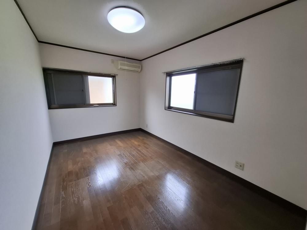 �y�Q���z�@