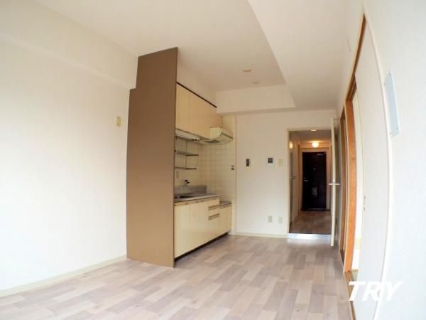 �y���ԁE���r���O�z�@