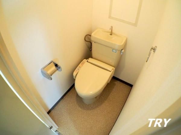 �y�g�C���z�@�E�H�V�����b�g