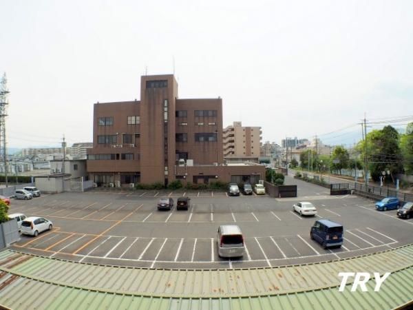 �y���]�z�@