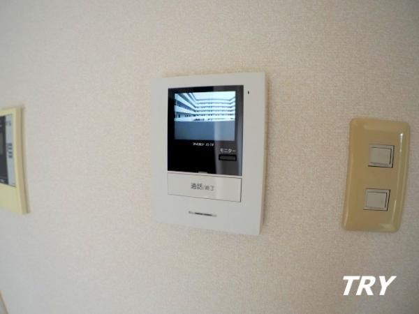 �y���̑��ݔ��z�@���j�^�[�t�C���^�[�z��