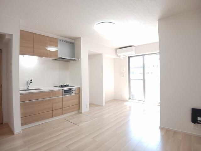 �y���ԁE���r���O�z�@