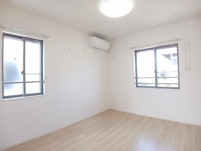 �y���̑������E�X�y�[�X�z�@