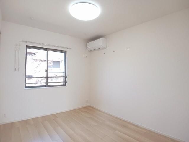 �y���̑������E�X�y�[�X�z�@