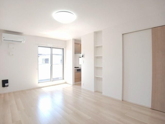 �y���ԁE���r���O�z�@