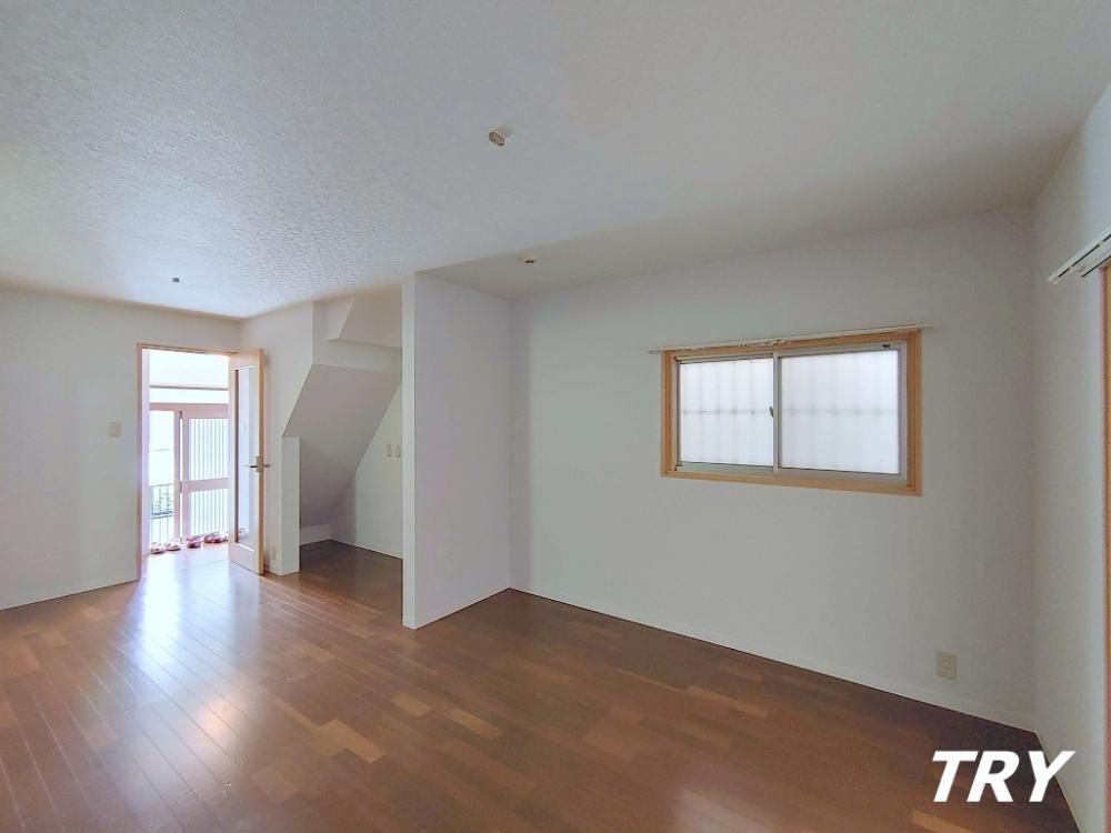 �y���ԁE���r���O�z�@