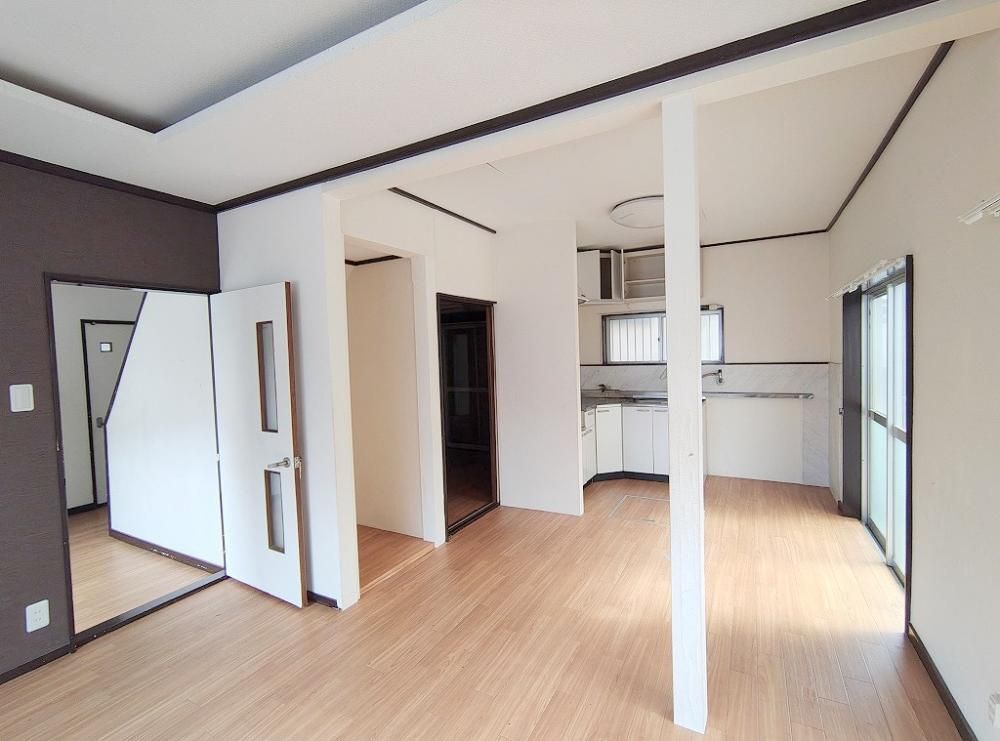 �y���ԁE���r���O�z�@