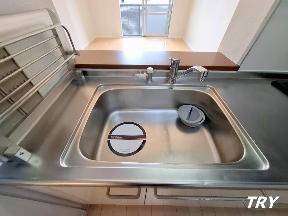 �y�L�b�`���z�@