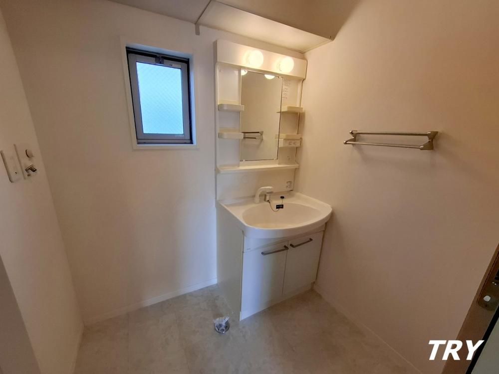 �y���ʏ��z�@