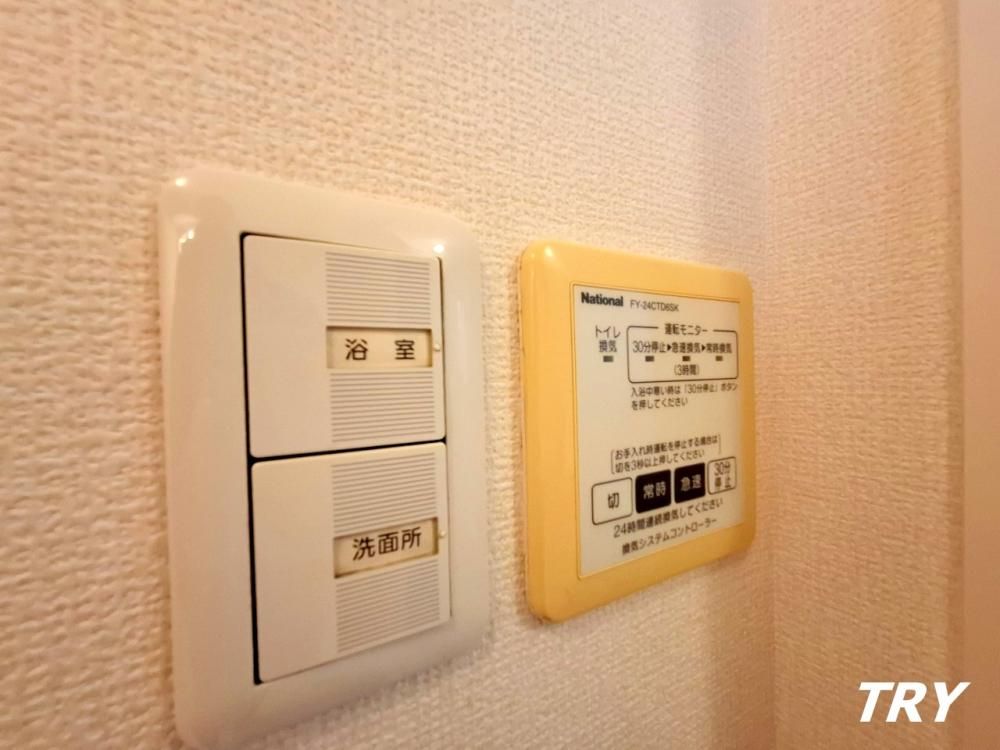 �y���ʏ��z�@