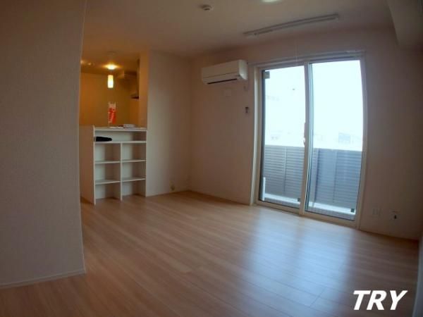 �y���ԁE���r���O�z�@