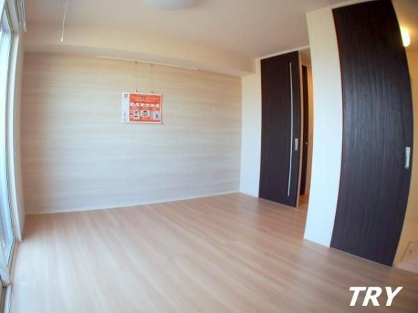 �y�����E���r���O�z�@