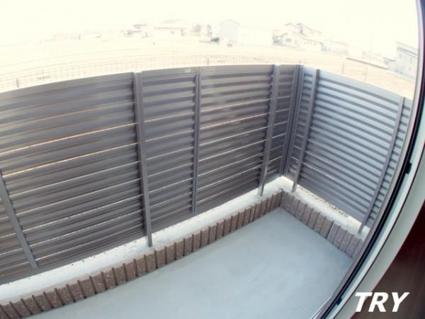 �y��z�@�e���X